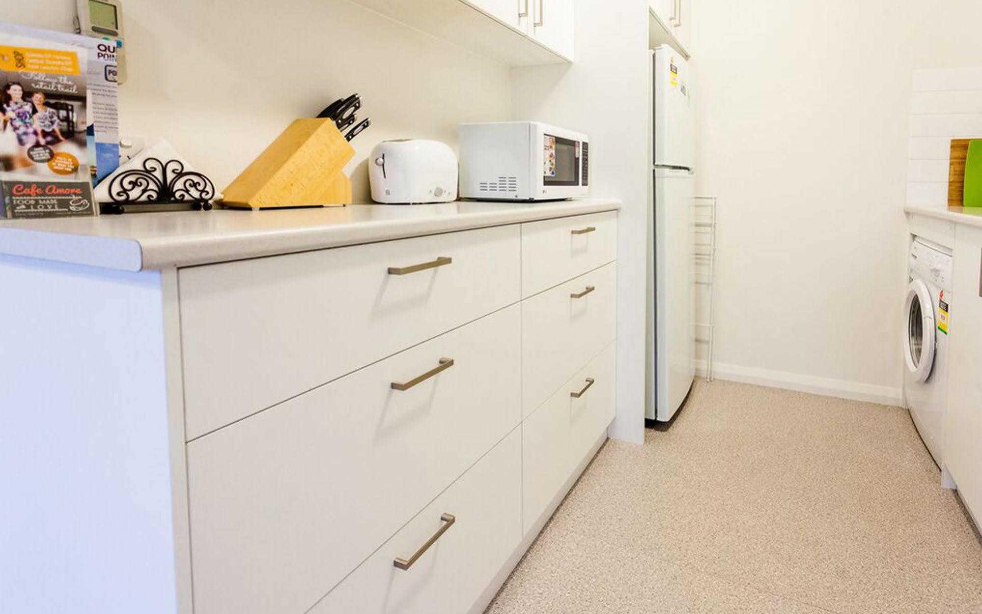 קווינבאיין Point Lonsdale Holiday Apartments (Adults Only) מראה חיצוני תמונה